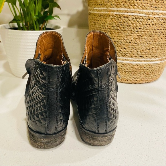 Lucky Brand Brenono Black Leather Ankle Bootie Women’s 6 — Moto Biker Style Zip - Picture 4 of 8